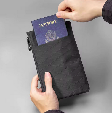 EDC Card & Gear Pouch – Slim Organizer for Cards, Flashlights & Pens